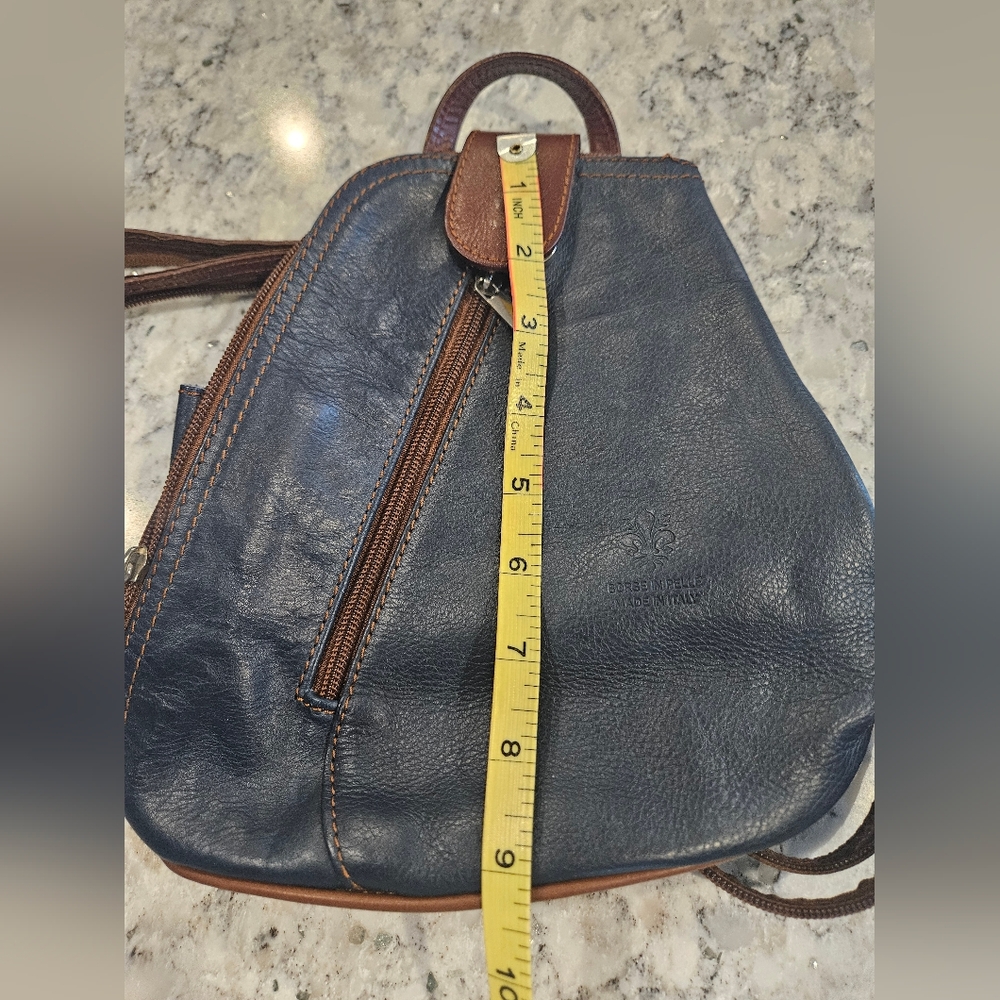 Ladies Small Vera Pelle Navy Blue Leather Backpack Shoulder Bag - Picture 13 of 13